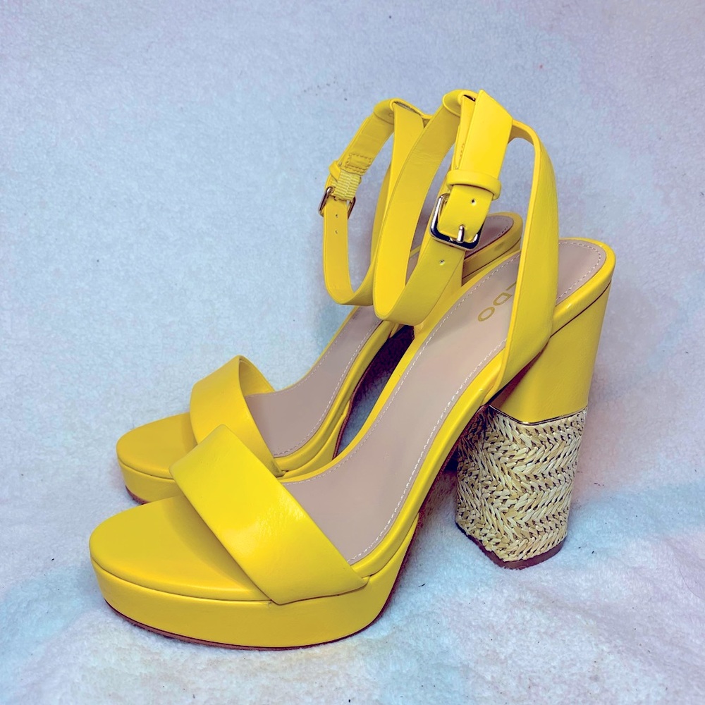 Aldo yellow heels with basket heel detail ♡ NEW ♡
